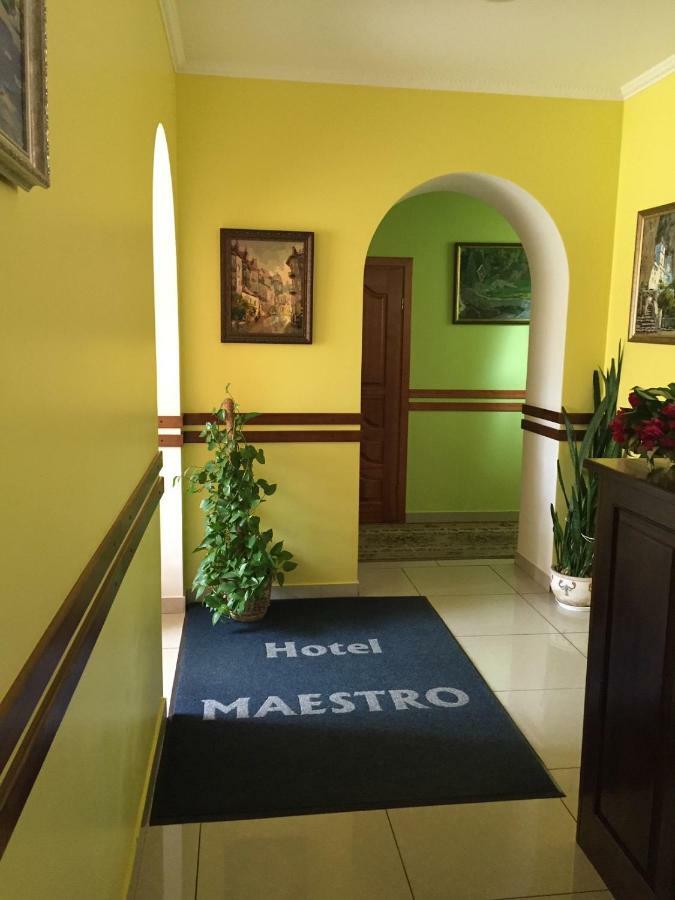 Ostroh Maestro酒店 外观 照片